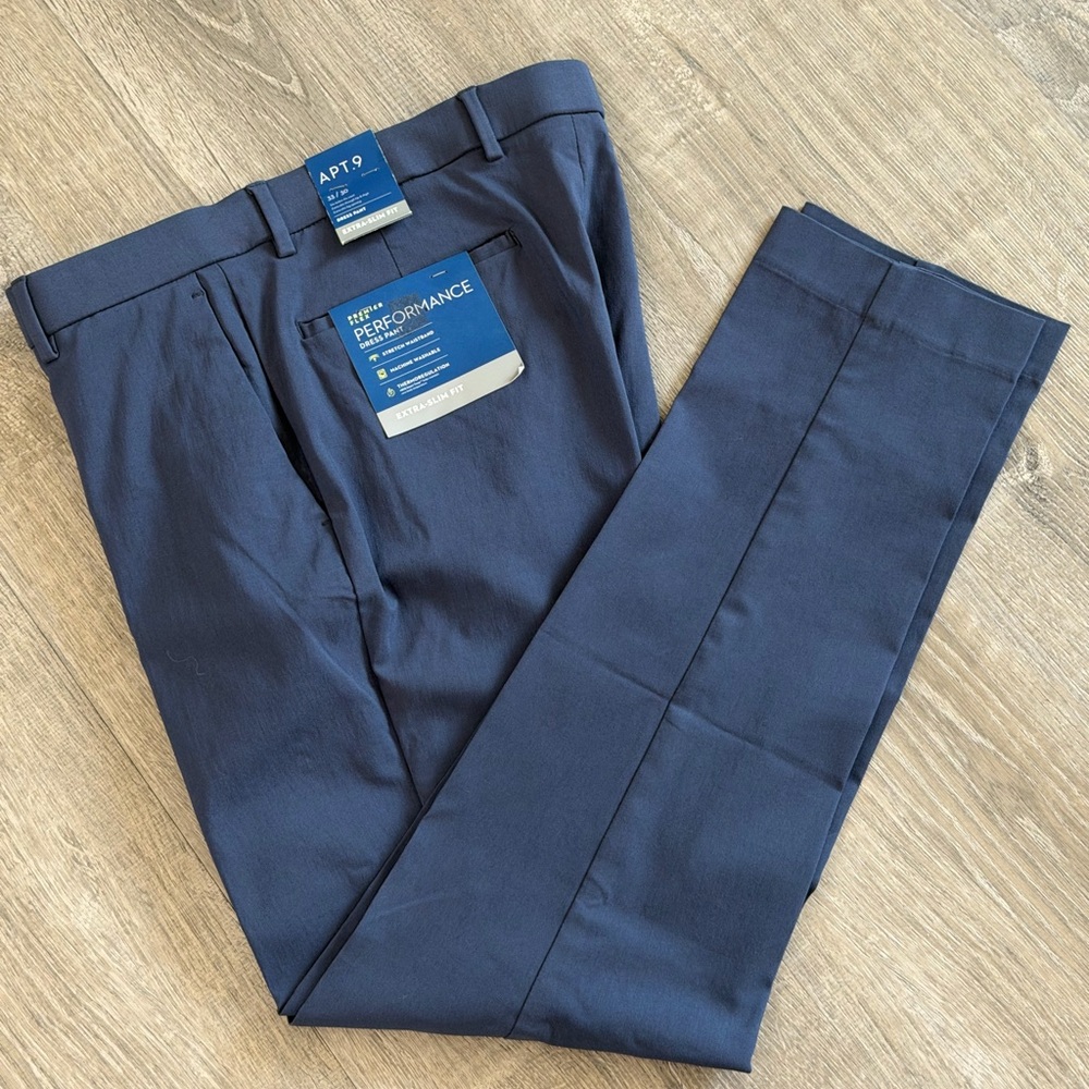 NWT  Apt. 9 Men's Performance Dress Pants in Navy Blue